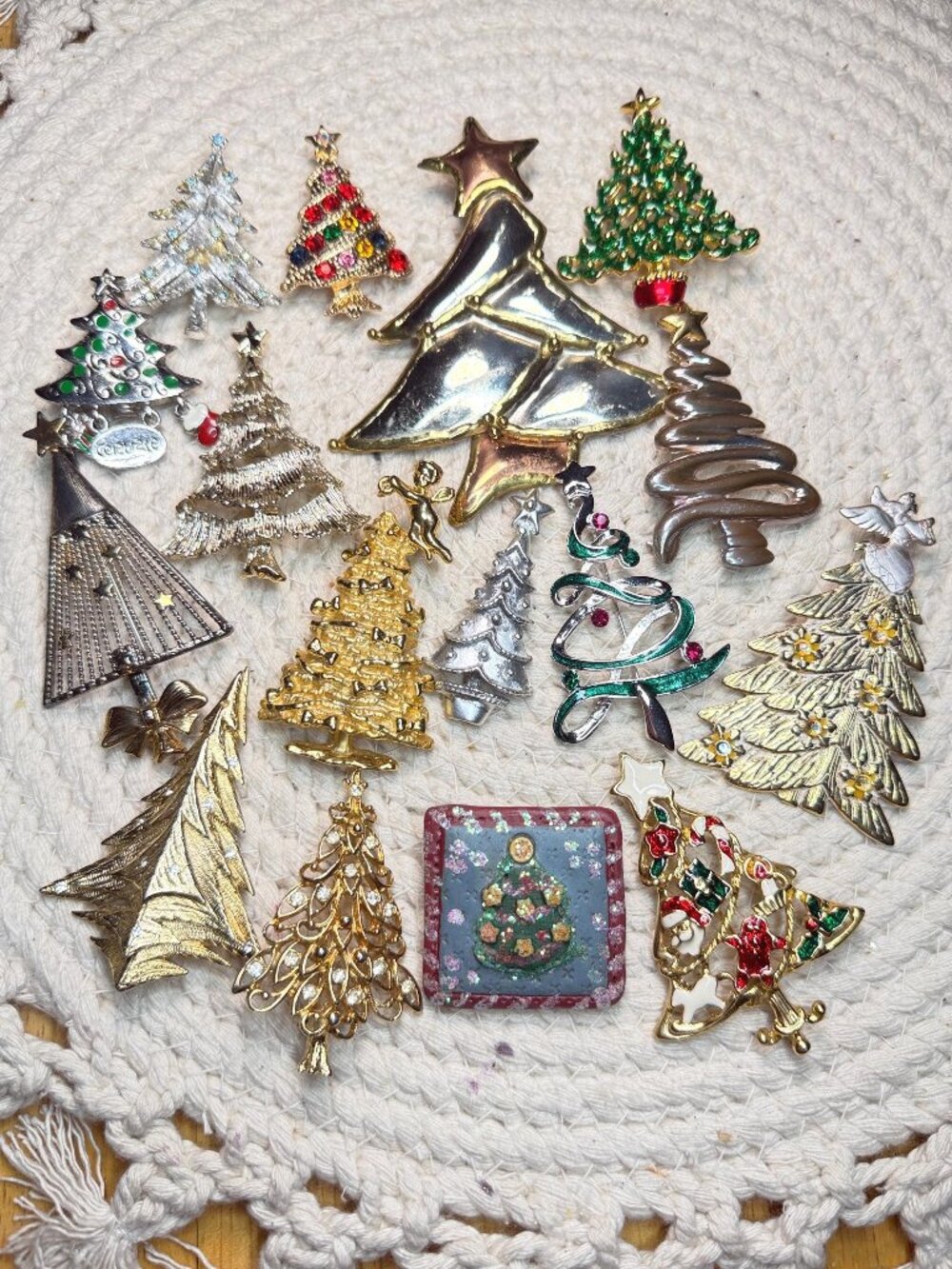 Christmas Tree Brooch Lot of 16 | Vintage Modern | Jewelry Tree Craft Collection